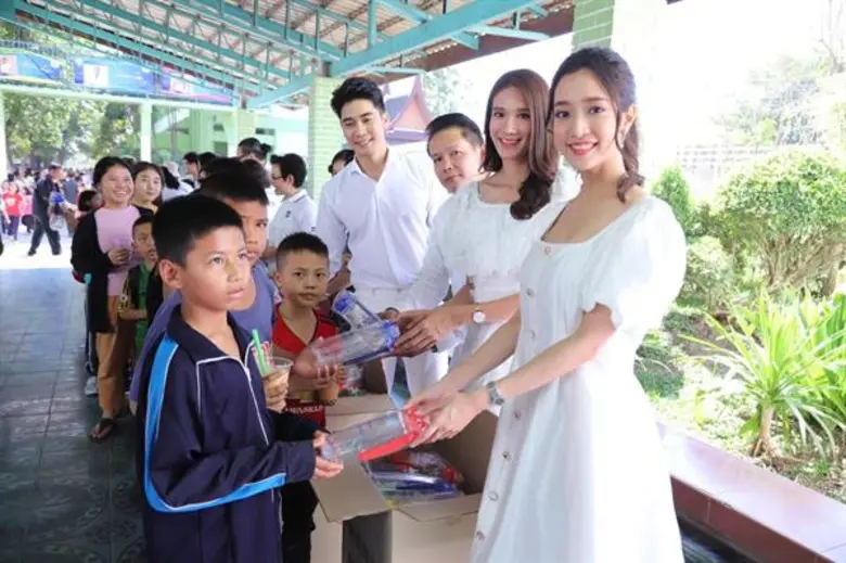 ช่อง 7HD ร่วมทำบุญทอดผ้าป่า ประจำปี 2562 เนื่องในโอกาสช่อง 7HD ก้าวสู่ปีที่ 53