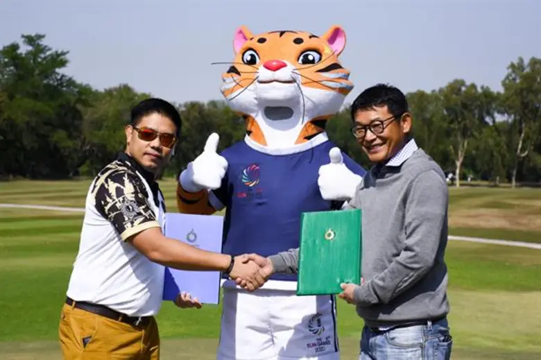 เมื่อเร็วๆ นี้ ที่สนามกอล์ฟเมืองเอก นายกุ...