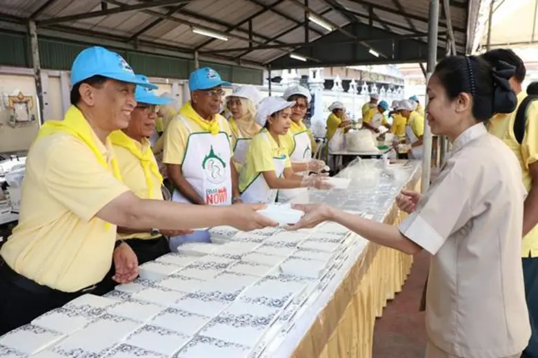 ศูนย์วิทยาศาสตร์ฮาลาล จุฬาฯ ร่วมกิจกรรมจิตอาสา แจกอาหารฮาลาลฯ