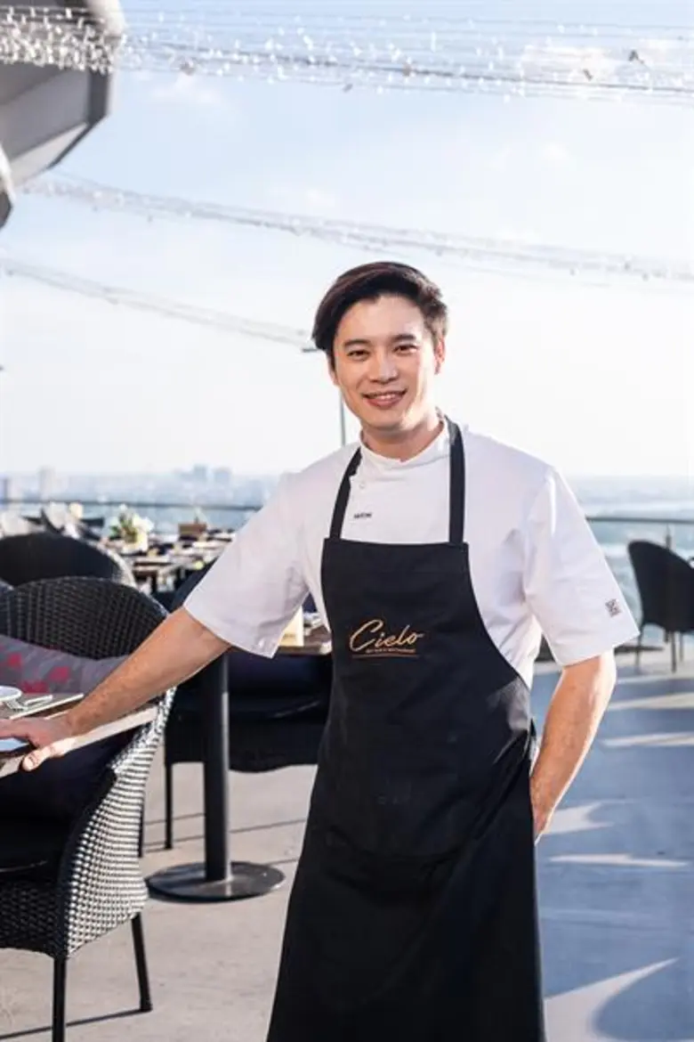 “THE HELIPAD 360 องศา แบงค็อก เคาท์ดาวน์ 2020” ดีเจ.บาร์จ Met 107, ดีเจ.ฟ้าใส ร่วมอัพ EDM เร่งดีกรีความมันส์ ดื่มด่ำความงามชมวิวดูพลุ 360 องศาแบบตื่นตาตื่นใจ