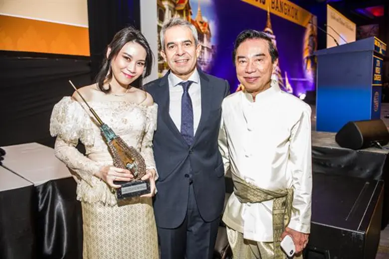 มีข่าวที่น่ายินดีสำหรับวงการแพทย์ผิวหนังไทย ที่ รศ....