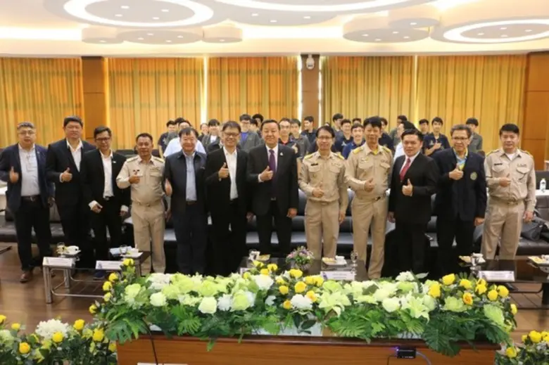 ก.แรงงาน เทรนนักศึกษาวิศวะป้อนเขตอีอีซี