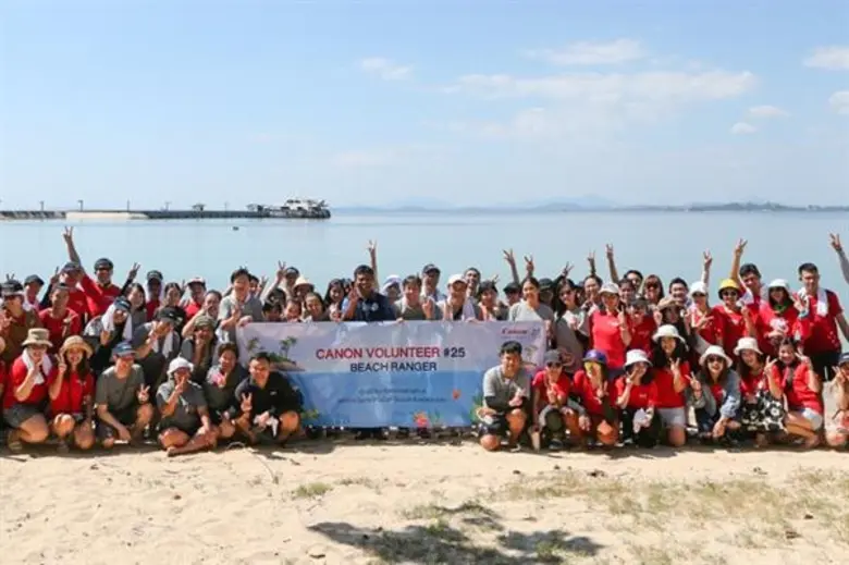 มร. ฮิโรชิ โยโกตะ ประธานบริษัท และประธานก...