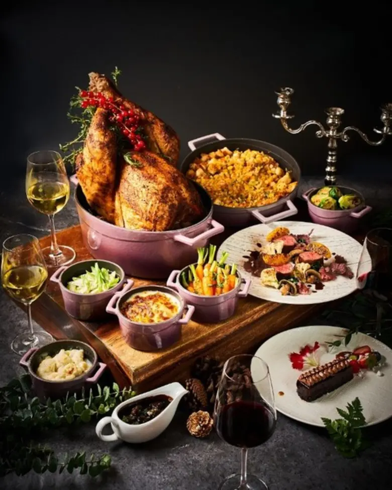 ฉลองเทศกาลแห่งความสุข กับมื้ออาหารสุดพิเศษในเทศกาลคริสต์มาส ณ ห้องอาหารคาเฟ่แอดทู