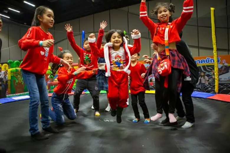 “แน็ก ชาลี” ควงคู่หลานชาย “อาเธอร์” ตะลุยโรดโชว์ทั่วไทย “สวนสนุกติดแอร์ขนาดยักษ์” รายแรกในประเทศไทย ภายใต้คอนเซ็ปต์ Happy Farm Extreme เครื่องเล่นเป่าลมคุณภาพปลอดภัย + เสริมสร้างทักษะเด็กๆ