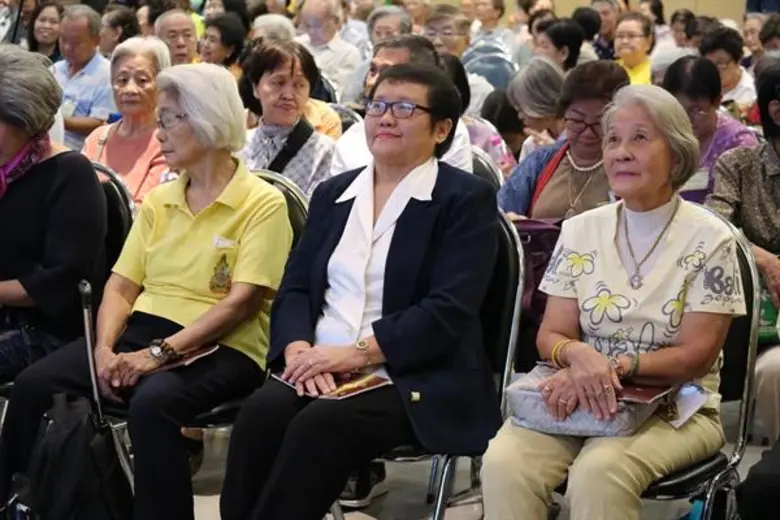 “การได้เกิดเป็นมนุษย์เป็นของยาก การดำรงชีวิตอยู่ต่อเป็นของยาก การได้ฟังธรรมเป็นของยาก การอุบัติขึ้นของพระพุทธเจ้าเป็นของยาก”