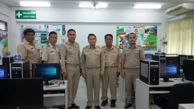 ส่งเสริมและพัฒนาสมรรถนะกำลังคนด้านความเข้าใจและใช้เทคโนโลยีพื้นฐาน ( Digital Literacy)