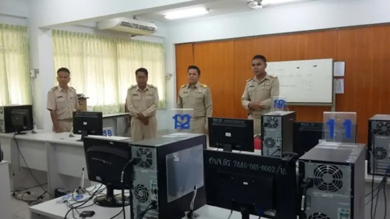 ส่งเสริมและพัฒนาสมรรถนะกำลังคนด้านความเข้าใจและใช้เทคโนโลยีพื้นฐาน ( Digital Literacy)