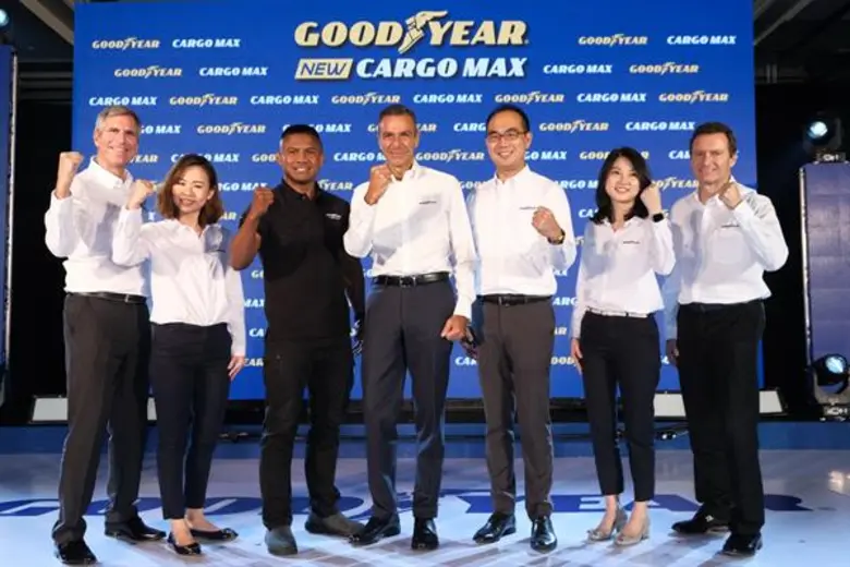 มร.ลูก้า เครปาโชลี่ กรรมการผู้จัดการ บริษ...