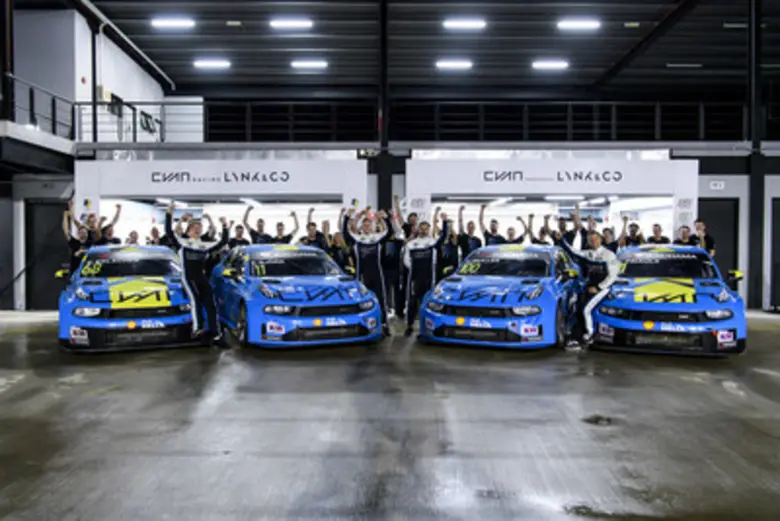 Lynk & Co จับมือ Cyan Racing สร้างประวัติ...