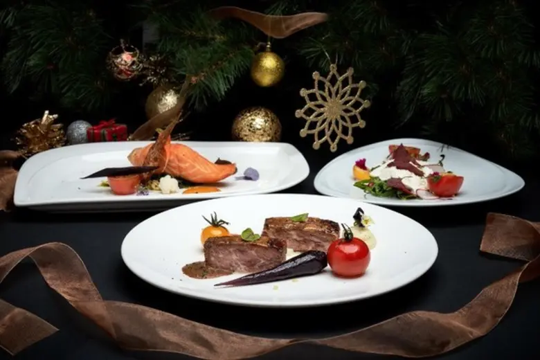 ฉลองเทศกาลแห่งความสุขสไตล์โมเดิร์นแกสบี้ ที่โรงแรมเดอะ คอนทิเน้นท์ กรุงเทพ	