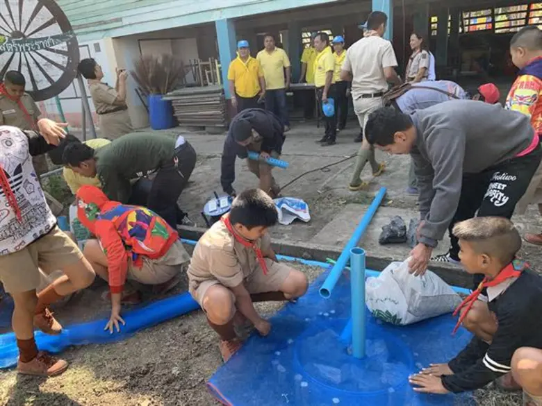 AGE ร่วมสร้างต้นแบบชุมชนน่าอยู่ ด้านการจัดการสิ่งแวดล้อม นำร่องสร้างต้นแบบ “ธนาคารน้ำใต้ดิน” และ “ถังหมักย่อยสลายขยะอินทรีย์ในโรงเรียน”