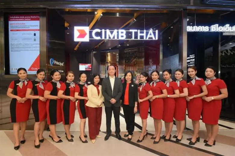 คุณตัน เคียท จิน รองกรรมการผู้จัดการใหญ่ ...