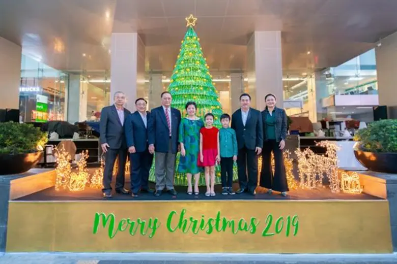 นายสนิท วรปัญญา รองประธานกรรมการ (ที่ 3 จ...