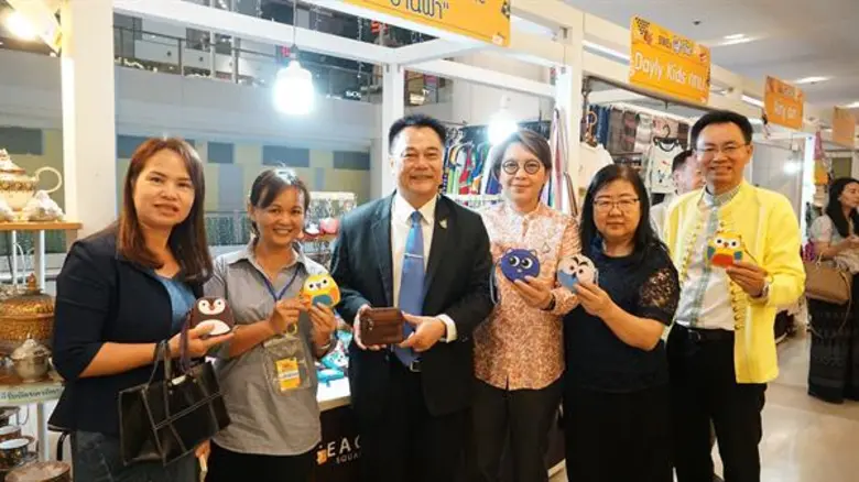 SME D Bank ก.อุตสาหกรรม ซีคอนสแควร์ มอบของขวัญเพื่อเอสเอ็มอีไทย จัด “The Best SMEs Gift Fest” พารับทรัพย์ปีใหม่ ยื่นกู้สินเชื่อดอกถูก กระตุ้น ศก.คึกคัก