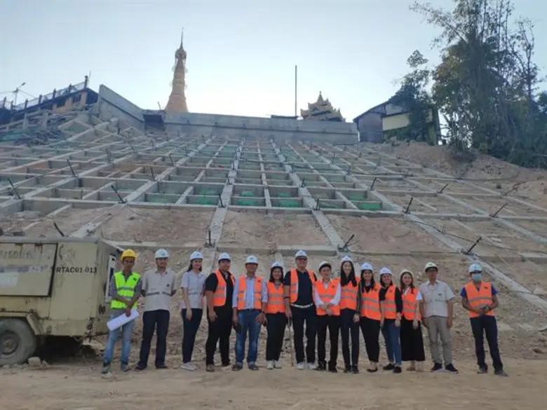 นายเสกสรรค์ ธโนปจัย ประธานเจ้าหน้าที่บริห...