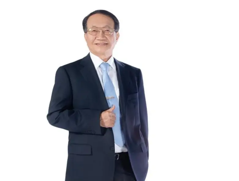 ดร.ภวัฒน์ วิทูรปกรณ์ ประธานเจ้าหน้าที่บริ...