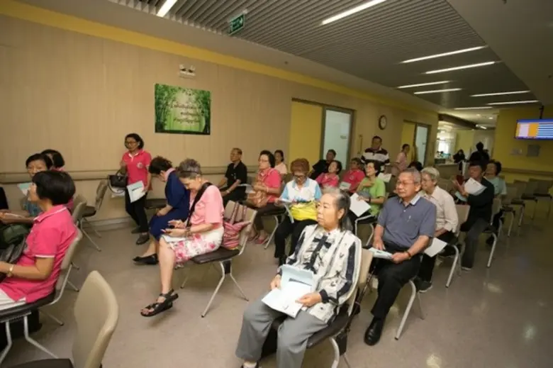 มูลนิธิโรคกระดูกพรุนแห่งประเทศไทยฯ ชวนสูงวัยใส่ใจ “ไม่ล้มไม่พรุน”