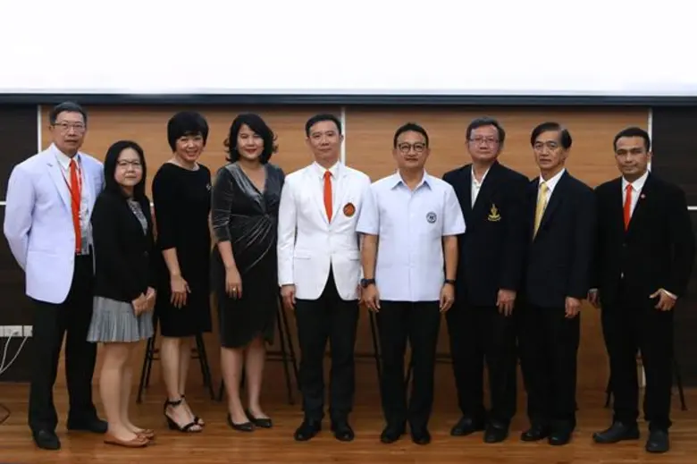 ศ.นพ. อนันต์ ศรีเกียรติขจร คณบดี คณะแพทยศาสตร์ (คนท...