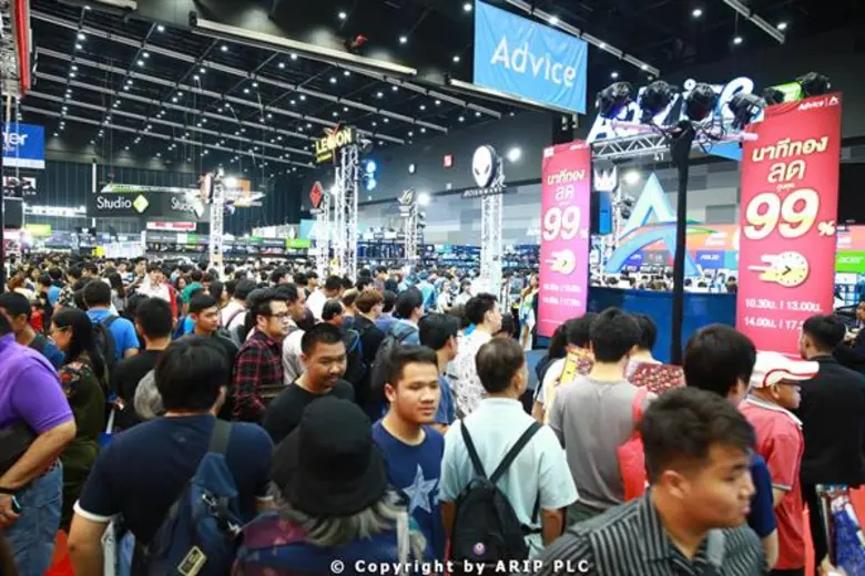 COMMART WORK 2019 เวิร์กสมชื่อ ยอดขายสวนกระแสเศรษฐกิจ คอไอทีร่วมช้อปสินค้าคับคั่ง