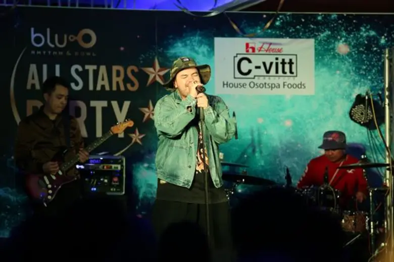เมเจอร์ โบว์ล กรุ้ป ร่วมกับ เครื่องดื่ม C-Vitt จัดกิจกรรมสุดฟินบนเลนโบว์ลิ่งในงาน “Blu-O All Star Party” ที่ บลูโอ รัชโยธิน