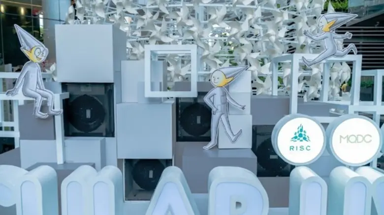 RISC by MQDC gives New Year’s gift to Bangkok of 'City Air Purifier’ to protect people’s lungs from toxic dust and PM2.5 pollution