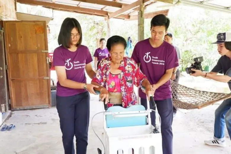 สอศ.ขอแสดงความยินดีกับวิทยาลัยเทคนิคเดชอุดม จ.อุบลราชธานี คว้ารางวัลชนะเลิศระดับอาชีวศึกษา ผลงาน รถเข็นพยุงผู้ป่วยกล้ามเนื้ออ่อนแรงและผู้สูงอายุ