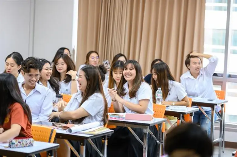 ผู้บริหารเคทีซีปันความรู้ทางการเงินนอกห้องเรียนที่มศว.ประสานมิตร ในโครงการ “KTC Offer เรียนรู้ ต่อยอด ยั่งยืน”