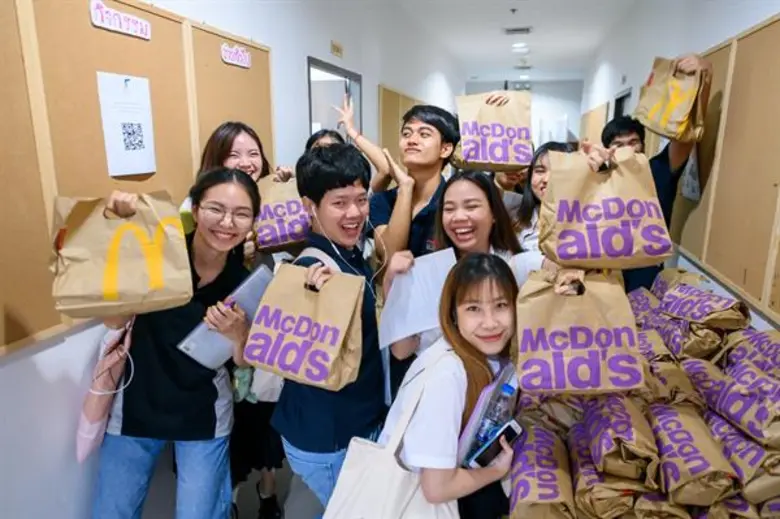 ผู้บริหารเคทีซีปันความรู้ทางการเงินนอกห้องเรียนที่มศว.ประสานมิตร ในโครงการ “KTC Offer เรียนรู้ ต่อยอด ยั่งยืน”