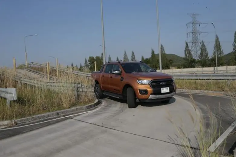 โรงงานฟอร์ดมอบรางวัลยกย่องผู้ผลิตชิ้นส่วนยานยนต์ยอดเยี่ยมแห่งปี