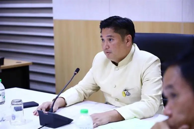 นายระพีภัทร์ จันทรศรีวงศ์ เลขาธิการสำนักง...