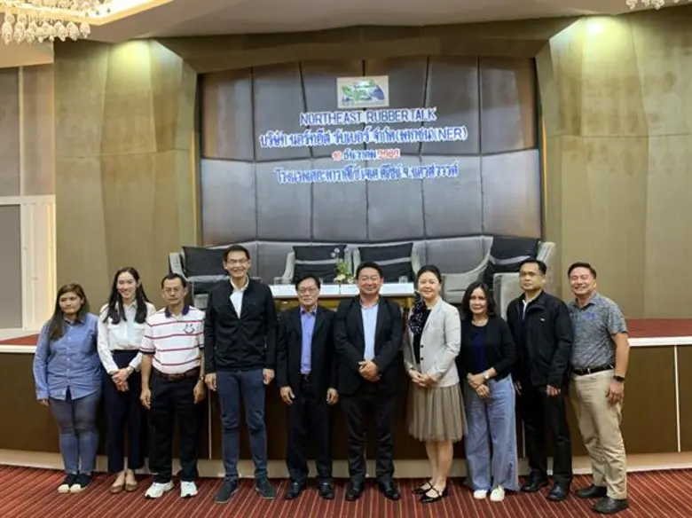 นายชนิตร ชาญชัยณงค์ (ที่ 4 จากซ้าย) ประธา...