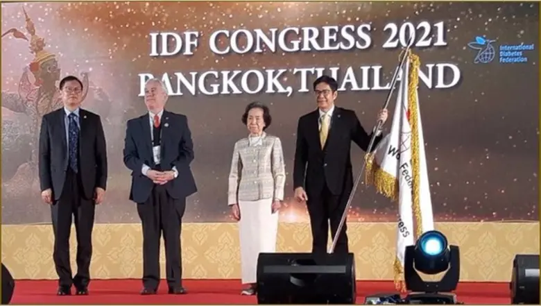 นพ.เพชร รอดอารีย์ อาจารย์แพทย์ประจำหน่วยต...