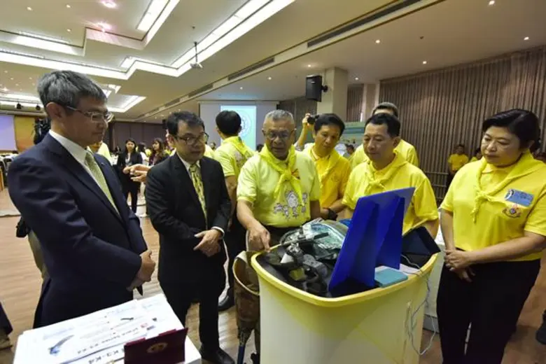 จุฬาฯ ร่วมส่งมอบกายอุปกรณ์สำหรับผู้พิการ เนื่องในโอกาสมหามงคลพระราชพิธีบรมราชาภิเษก