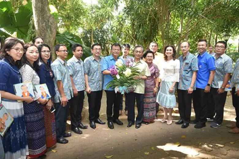 อธิการบดี ม.อ. นำทีมผู้บริหาร มอบกระเช้า-อวยพร ท่านชวน หลีกภัย เนื่องในปีใหม่ ประจำปี 2563