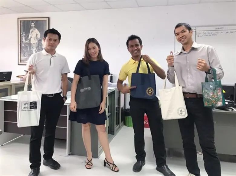 มทร.อีสาน เริ่มแล้ว! ใช้ถุงผ้าแทนถุงพลาสติก