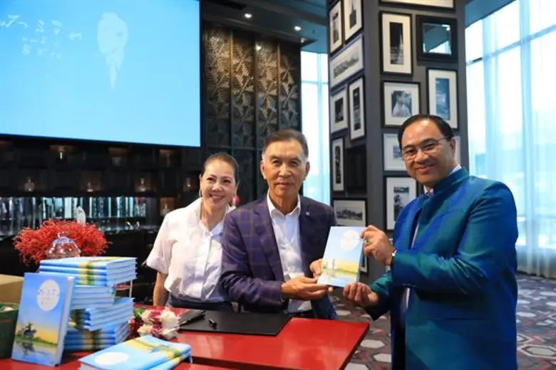 “ฟ้าลิขิต : คมคิดอิสระ” เปิดตัวพ็อกเก็ต บุ๊กเล่มแรกของคุณอิสระ ว่องกุศลกิจ เผยแรงบันดาลใจในทุกช่วงเวลาสำคัญของการใช้ชีวิต