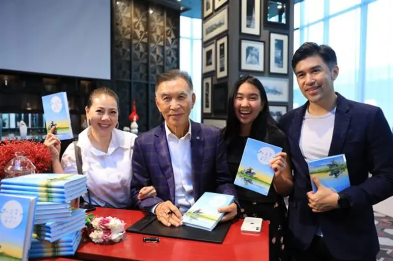 “ฟ้าลิขิต : คมคิดอิสระ” เปิดตัวพ็อกเก็ต บุ๊กเล่มแรกของคุณอิสระ ว่องกุศลกิจ เผยแรงบันดาลใจในทุกช่วงเวลาสำคัญของการใช้ชีวิต