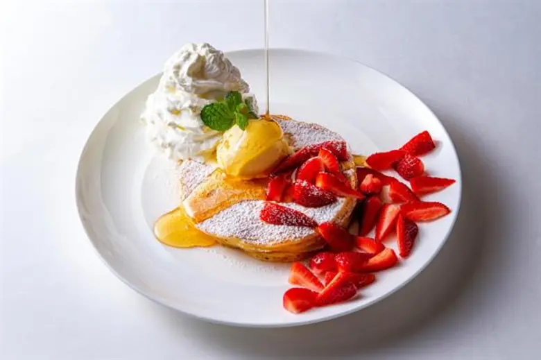 เที่ยวญี่ปุ่นย่านโตเกียว อย่าพลาดแวะมาถ่ายรูปและสนุกกับอีเวนต์ “พิคาชูโต้คลื่นขนาดยักษ์” ต่อด้วยอร่อยจุใจกับเมนูสตรอว์เบอร์รีในงาน LaLaport TOKYO-BAY STRAWBERRY FAIR และตบท้ายด้วยชมไฟประดับสุดโรแมนติก Makuhari New City Illumination 2019/2020