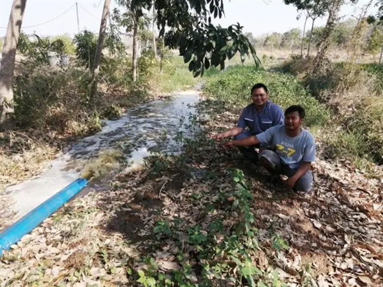 เกษตรกรอุ่นใจ ...ฟาร์มสุกรปันน้ำช่วยบรรเทาวิกฤติภัยแล้ง