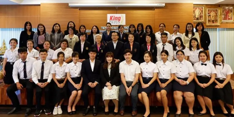 กลุ่มน้ำมันรำข้าวคิง นำโดย นายประวิทย์ สั...