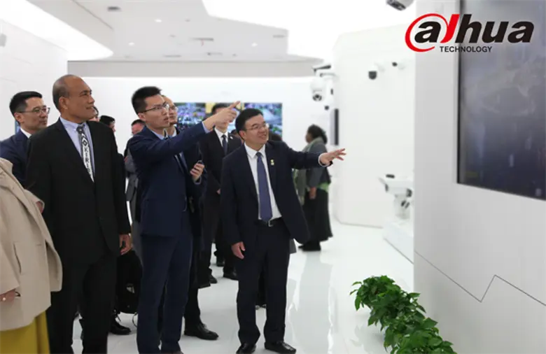 The President and Foreign Minister of the...