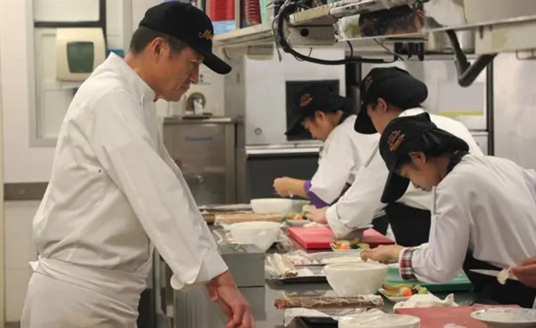 โรงแรม ดิ โอกุระ เพรสทีจ กรุงเทพฯ ประกาศรับสมัครนิสิต นักศึกษา เข้าร่วมแข่งขันทำอาหาร ชิงทุนศึกษาดูงานที่ โรงแรม โฮเทล โอกุระ อัมสเตอร์ดัม