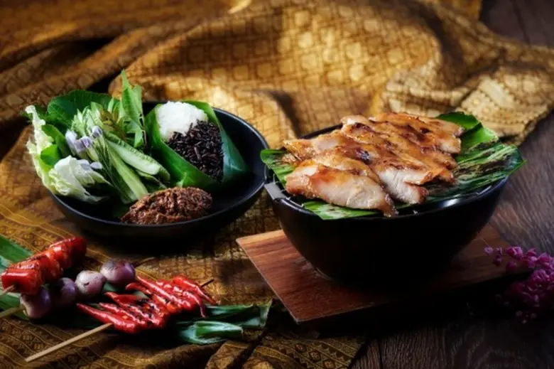 แซ่บ - นัว กับอาหารอีสานแท้รสชาติต้นตำรับ ด้วยวัตถุดิบชั้นดีจากทุกมุมของเมืองไทย ณ โรงแรมแบงค็อก แมริออท มาร์คีส์ ควีนส์ปาร์ค