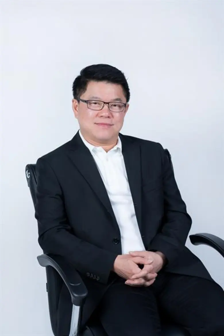 กลั่นความคิด กรองไอเดีย พักใหญ่ ในที่สุด ...