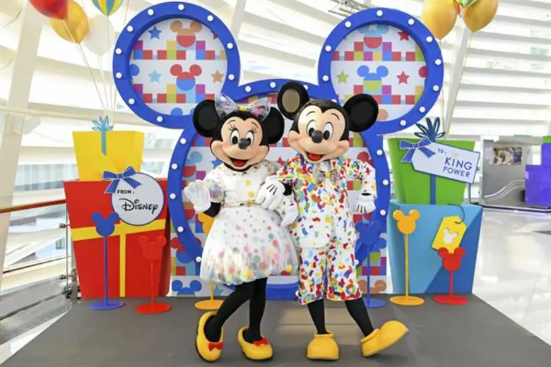 คิง เพาเวอร์ ร่วมกับ เดอะ วอลท์ ดิสนีย์ (...