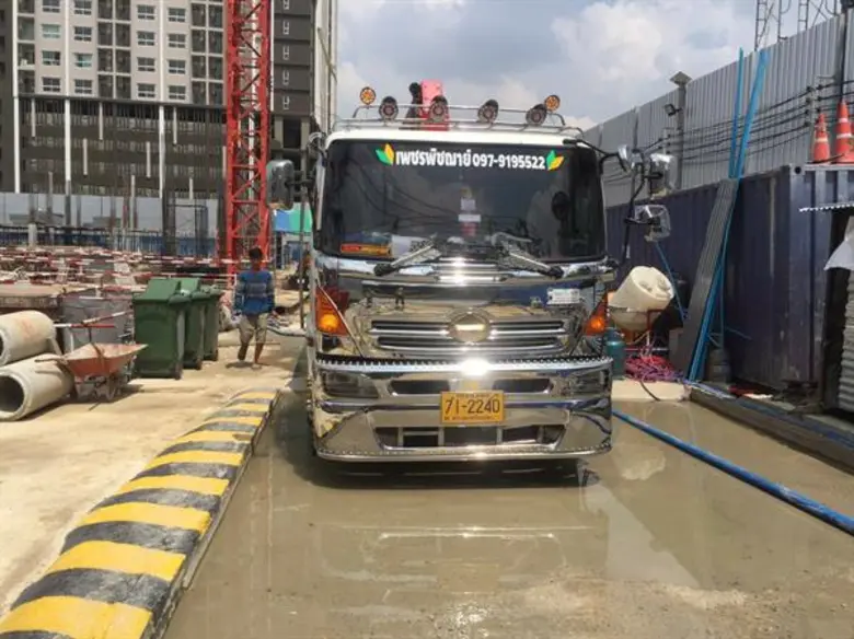 นายชาตรี วัฒนเขจร ผู้อำนวยการสำนักสิ่งแวด...