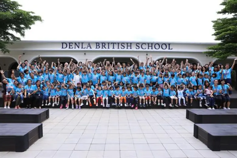 ขึ้นไทม์แมชชีนไปอัพเลเวลทักษะภาษาอังกฤษพร...