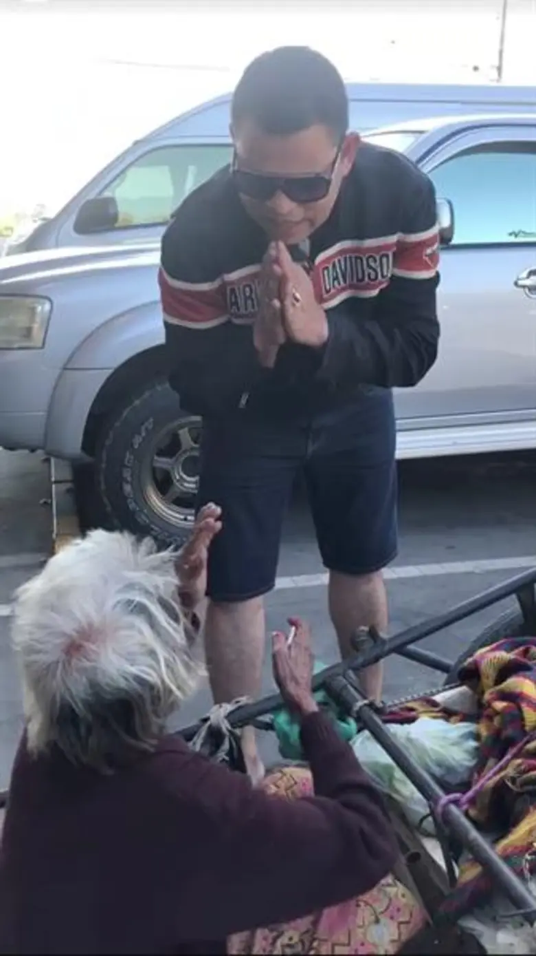 ตัวอย่างคนดีของสังคม ขอชื่นชม “บ่าววี อาร์สยาม”