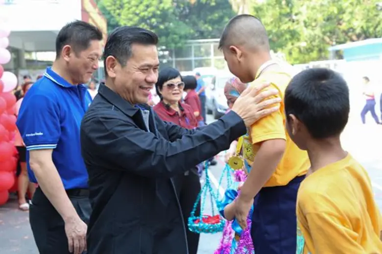 กทพ. สานต่อกิจกรรมวันเด็ก “แบ่งปันรอยยิ้ม แด่น้องริมทางด่วน”